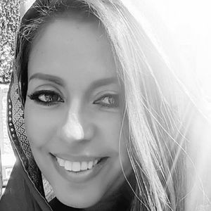 Meet your Posher, Alexandra